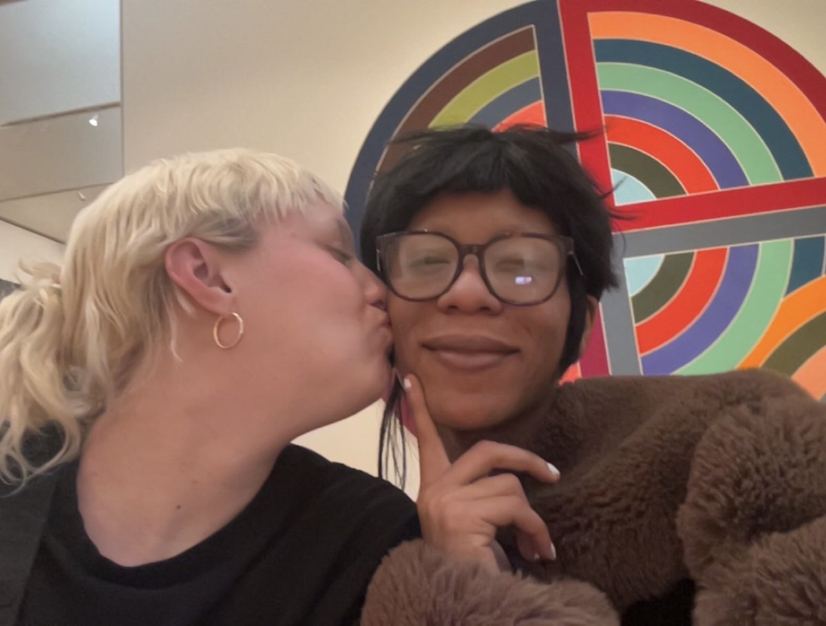 junieprivtootie's tweet photo. just a couple of lesbians 😼 https://t.co/k54ZWRu4pm