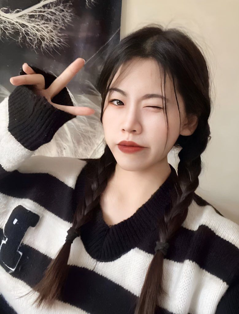 Yub7omk's tweet photo. 打分评价！不玻璃心的但是要客观！随便说 #打分 #评价 #估价 #射屏 #合照 #母狗 #反差 https://t.co/FI0x6PPFRQ