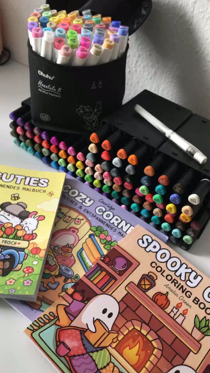 irdfcaroline's tweet photo. Marlo i love coloring these cutesy coloring book pages and pretending i’m one of those ppl streaming their coloring for everyone to see❣️ https://t.co/4puGlCrLJ7
