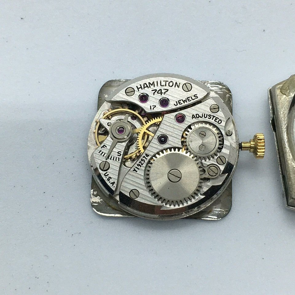 Nobel_Antiques's tweet photo. The Era America Made World Class Wrist Watches:
--Vintage Hamilton Sutton Men's Watch--
Classic 14K Gold Filled cushion case, Arabic numeral dial, manual wind movement, and still running. A handsome American-made mid-century timepiece with timeless style. Ref. Y1925...
#HamiltonWatch #VintageWatch #MensWatch #MidCentury #Wristwatch #WatchCollector #VintageStyle #AmericanMade #Horology #NobelAntiqueJewels