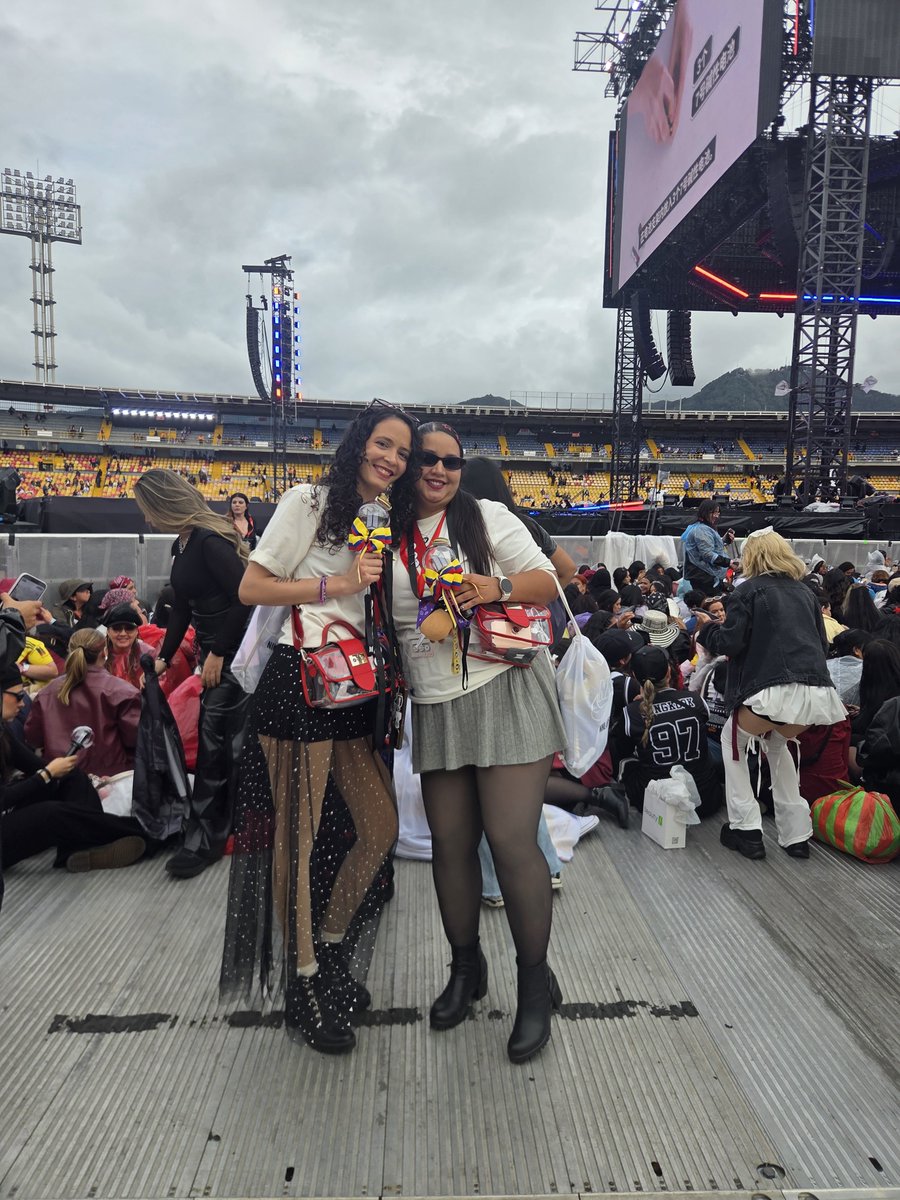 WenJaramillo3's tweet photo. Ser Parte De La Ola Morada Que Algún Día Soñé, Fue Maravilloso Ame Cada Momento 💜 #BTS_WORLDTOUR_ARİRANG #ARIRANGCOLOMBIA #BTS https://t.co/E3t4sm0oas