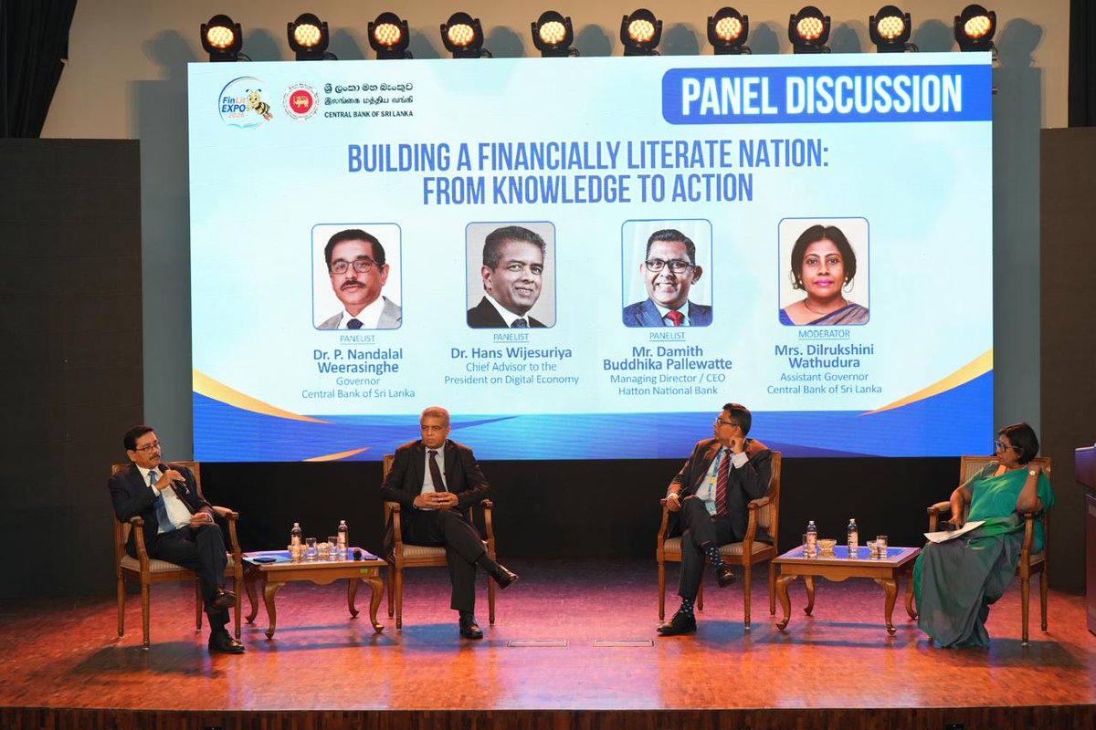 CBSL's tweet photo. 🇱🇰 𝐅𝐢𝐧𝐚𝐧𝐜𝐢𝐚𝐥 𝐋𝐢𝐭𝐞𝐫𝐚𝐜𝐲 𝐌𝐨𝐧𝐭𝐡 𝟐𝟎𝟐𝟔

𝐅𝐢𝐧𝐚𝐧𝐜𝐢𝐚𝐥 𝐋𝐢𝐭𝐞𝐫𝐚𝐜𝐲 𝐌𝐨𝐧𝐭𝐡 𝟐𝟎𝟐𝟔 𝐰𝐚𝐬 𝐢𝐧𝐚𝐮𝐠𝐮𝐫𝐚𝐭𝐞𝐝 𝐭𝐨𝐝𝐚𝐲, 𝟎𝟖 𝐎𝐜𝐭𝐨𝐛𝐞𝐫 𝟐𝟎𝟐𝟔, 𝐰𝐢𝐭𝐡 𝐭𝐡𝐞 𝐨𝐩𝐞𝐧𝐢𝐧𝐠 𝐨𝐟 𝐭𝐡𝐞 𝐅𝐢𝐧𝐋𝐢𝐭 𝐄𝐱𝐩𝐨 – 𝐂𝐨𝐥𝐨𝐦𝐛𝐨, taking place on 08 and 09 October at the Centre for Banking Studies, Rajagiriya.

Led by the 𝐂𝐞𝐧𝐭𝐫𝐚𝐥 𝐁𝐚𝐧𝐤 𝐨𝐟 𝐒𝐫𝐢 𝐋𝐚𝐧𝐤𝐚 (𝐂𝐁𝐒𝐋) in collaboration with stakeholder institutions, the national programme aims to strengthen financial knowledge, promote responsible financial behaviour and advance financial inclusion.

The programme will continue with 𝐬𝐢𝐱 𝐫𝐞𝐠𝐢𝐨𝐧𝐚𝐥 𝐅𝐢𝐧𝐋𝐢𝐭 𝐄𝐱𝐩𝐨𝐬 and a range of awareness activities across the country, providing communities with opportunities to better understand financial services, make informed financial decisions, and learn how to protect themselves from financial fraud and scams.

The programme will also promote 𝐝𝐢𝐠𝐢𝐭𝐚𝐥 𝐟𝐢𝐧𝐚𝐧𝐜𝐢𝐚𝐥 𝐥𝐢𝐭𝐞𝐫𝐚𝐜𝐲, 𝐐𝐑 𝐚𝐧𝐝 𝐨𝐭𝐡𝐞𝐫 𝐝𝐢𝐠𝐢𝐭𝐚𝐥 𝐩𝐚𝐲𝐦𝐞𝐧𝐭 𝐚𝐰𝐚𝐫𝐞𝐧𝐞𝐬𝐬, supported by wider public awareness activities through television, radio, newspapers and social media.

Through Financial Literacy Month 2026, CBSL continues its commitment to supporting 𝐢𝐧𝐟𝐨𝐫𝐦𝐞𝐝 𝐚𝐧𝐝 𝐫𝐞𝐬𝐩𝐨𝐧𝐬𝐢𝐛𝐥𝐞 𝐩𝐚𝐫𝐭𝐢𝐜𝐢𝐩𝐚𝐭𝐢𝐨𝐧 𝐢𝐧 𝐭𝐡𝐞 𝐟𝐢𝐧𝐚𝐧𝐜𝐢𝐚𝐥 𝐬𝐲𝐬𝐭𝐞𝐦.

𝐓𝐨𝐰𝐚𝐫𝐝𝐬 𝐚 𝐅𝐢𝐧𝐚𝐧𝐜𝐢𝐚𝐥𝐥𝐲 𝐋𝐢𝐭𝐞𝐫𝐚𝐭𝐞 𝐒𝐫𝐢 𝐋𝐚𝐧𝐤𝐚… 🇱🇰

#CBSL #FinLitMonth2026 #FinancialLiteracy #FinancialInclusion #FinLitExpo #SriLanka