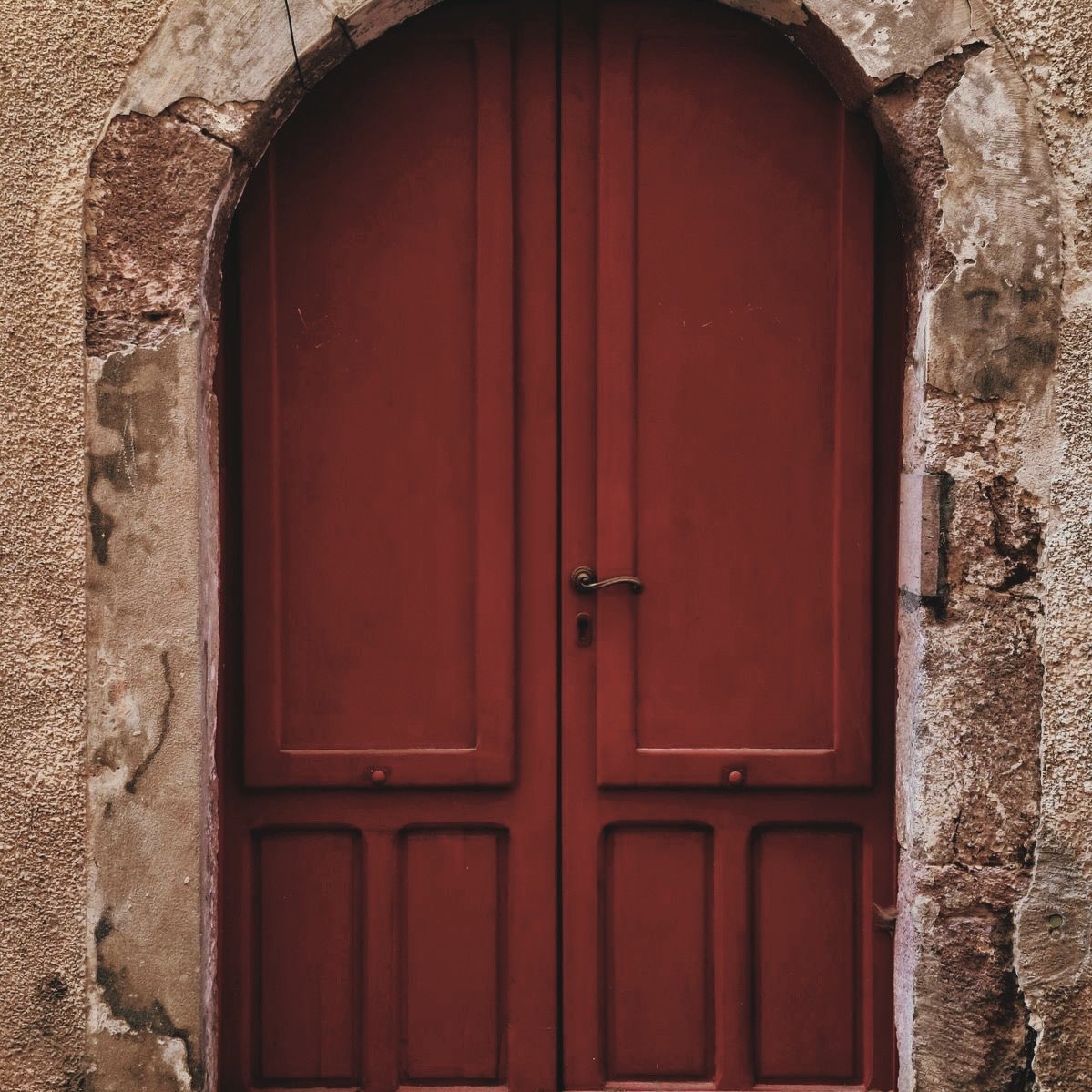 starkcanarie's tweet photo. “All that Daenerys wanted back was the big house with the red door, the lemon tree outside her window, the childhood she had never known.” https://t.co/lh3O6a6Of4