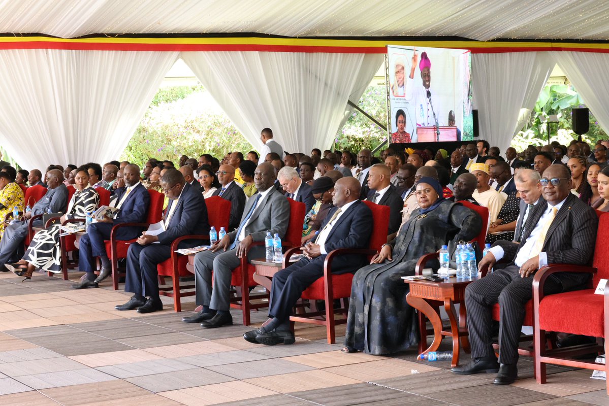 KagutaMuseveni's tweet photo. The Parable of the Talents is very clear, we must not sit on what God has given us. We must wake up, work hard and multiply our talents.

I also reminded our people that loving God means loving our neighbours. We must reject sectarianism based on tribe or religion because, when God created man, He created him in His own image.