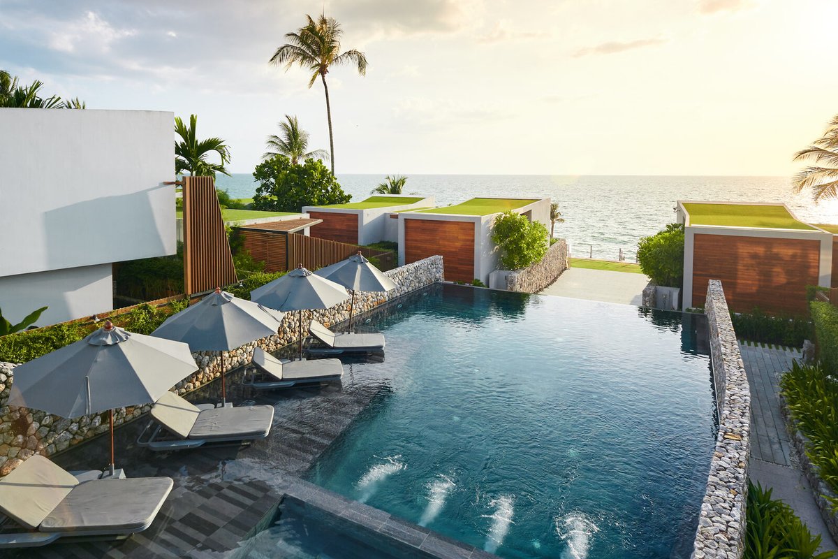 qharbert's tweet photo. Casa de la Flora, Khao Lak. Clean lines, water, and tropical light.

https://t.co/oFRH0EPsjz #hospitalitydesign #architecturalphotography https://t.co/8RWoeXl9EM