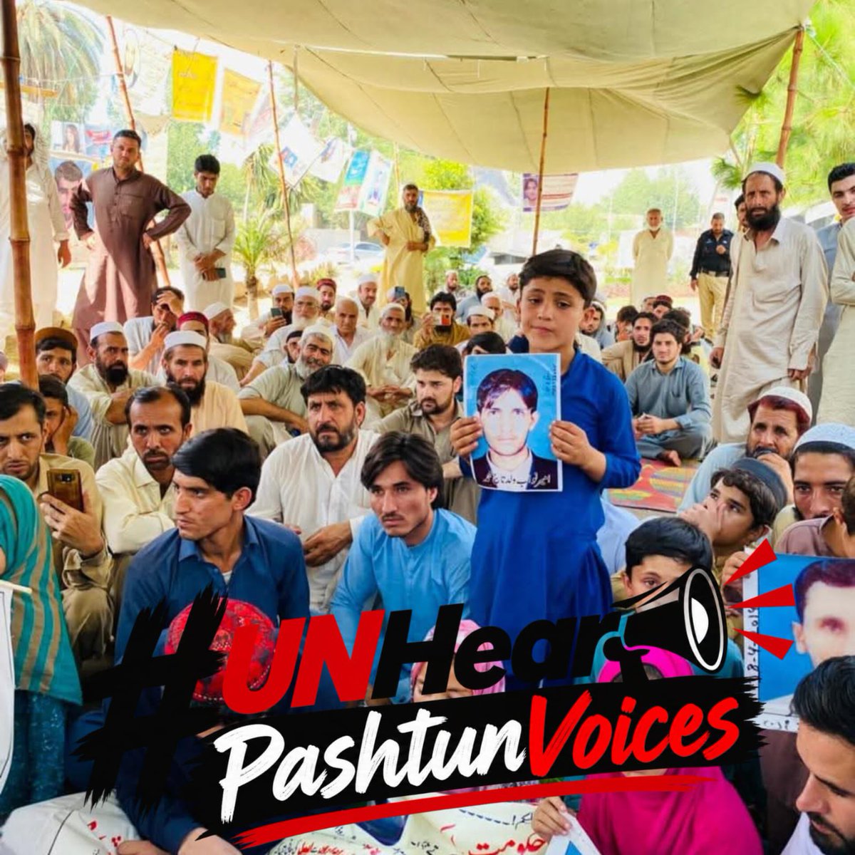 NMuhammad61038's tweet photo. ماں اپنے لاپتہ بیٹے کی منتظر ہے، بہن اپنے قید بھائی کی رہائی کی منتظر ہے۔ پختون قوم انصاف کی منتظر ہے!
#UNHearPashtunVoices #UNHearUs https://t.co/Exs2BTdyZ5