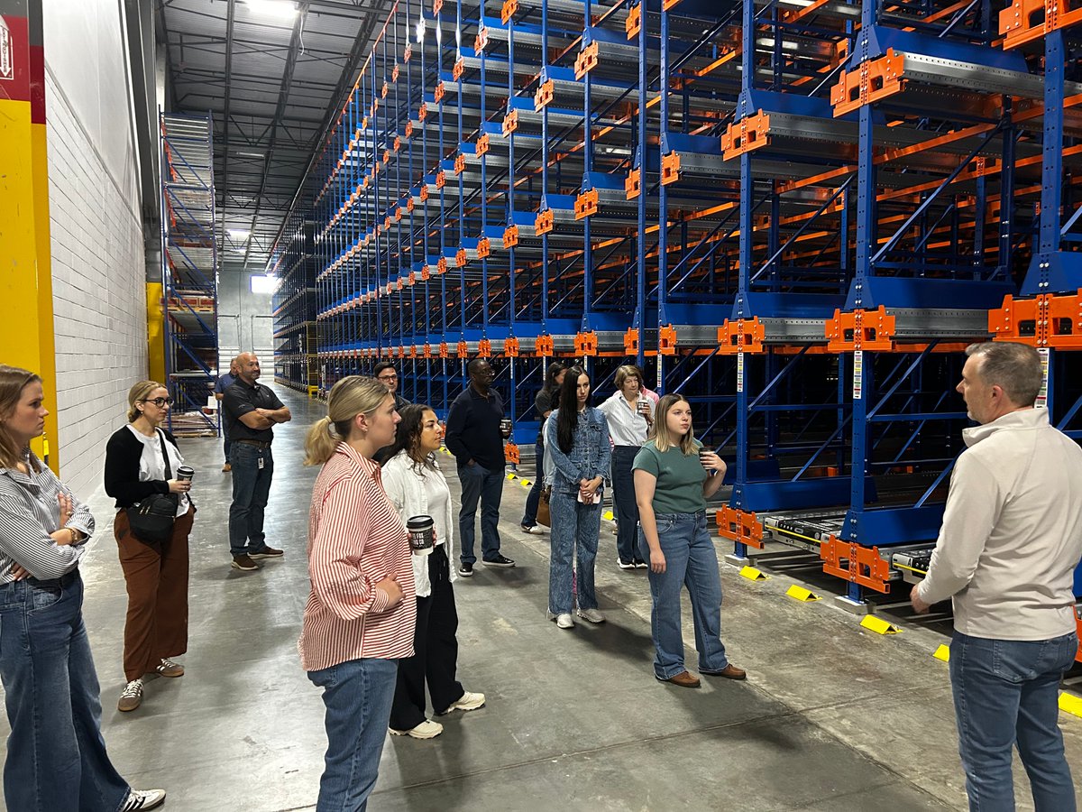 toendhunger's tweet photo. This week we brought congressional staff to Georgia to see how U.S.-grown peanuts become RUTF, a lifesaving treatment for kids with severe malnutrition. 🥜
From a peanut farm to @ManaNutrition's plant in Fitzgerald, American agriculture is helping children survive. #EndHunger https://t.co/B8pMLF7UAf