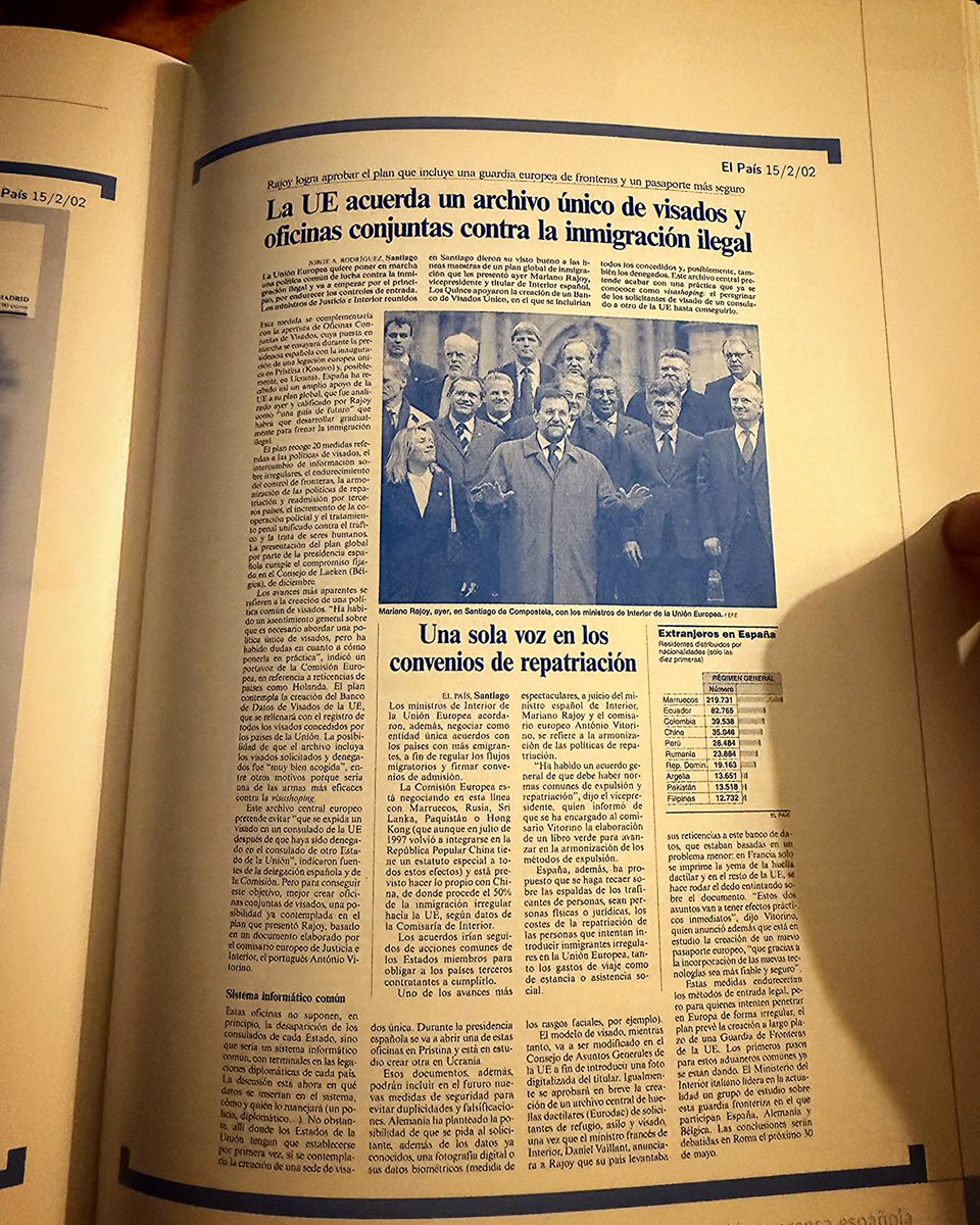 rubnpulido's tweet photo. Dedico las noches al estudio y a la escritura. En una materia tan compleja, ambas exigen la retrospectiva. Me topo con esta noticia de El País —tiene casi un cuarto de siglo— y el pensamiento, sin ambages, es inmediato: cuánto tiempo lleva parcheando esto la jodida UE. La única vía para poner coto a esta invasión es la determinación, la firmeza y la plena soberanía de los Estados que la padecen.