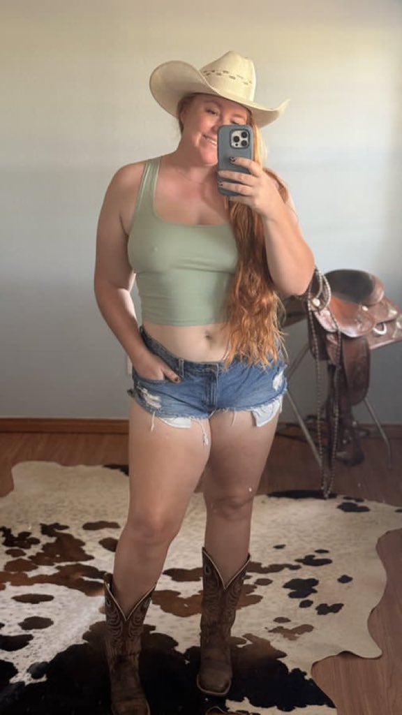 j0lenej0lene30's tweet photo. Rate me from scale of 1-10? https://t.co/6CVUlnRjdD