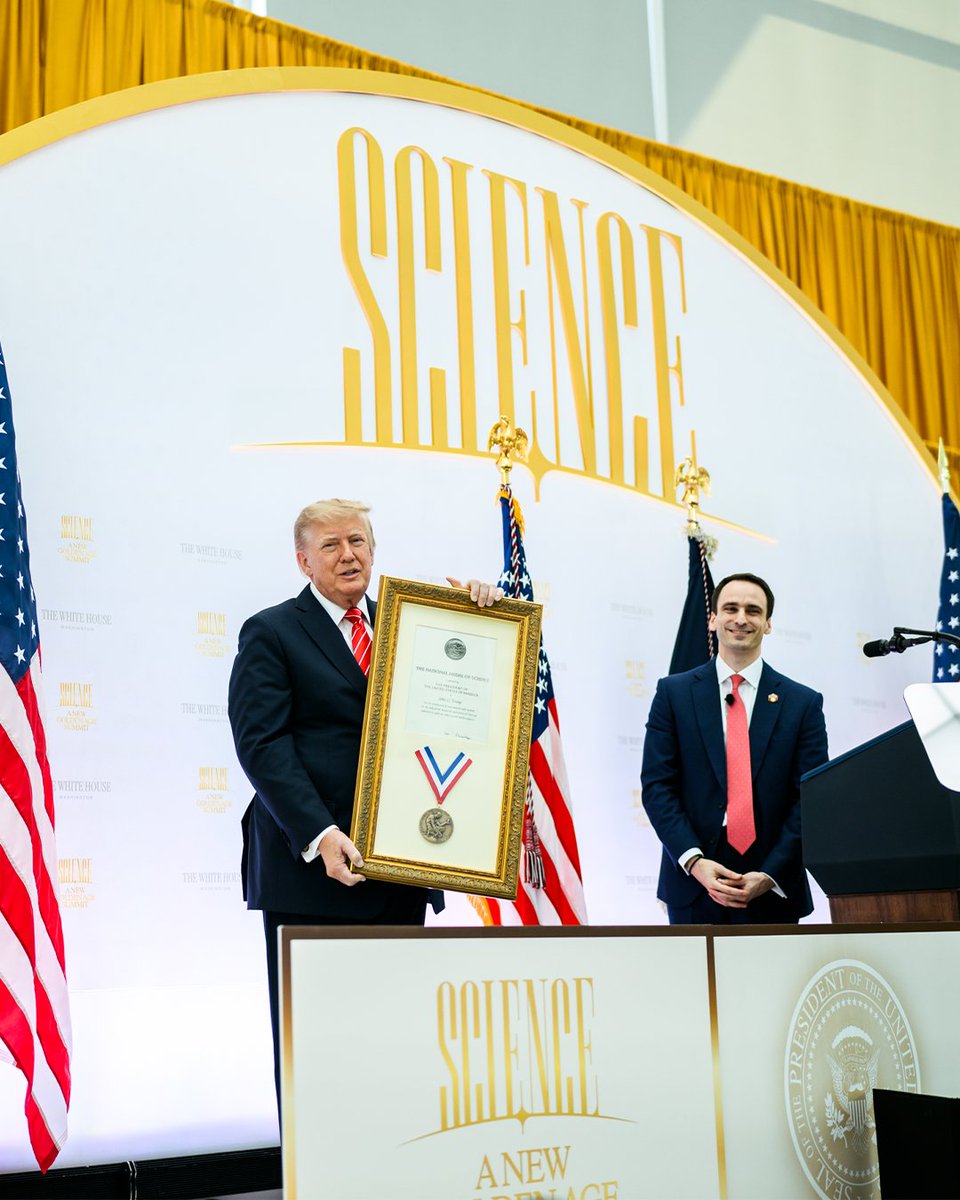 WhiteHouse's tweet photo. President Donald J. Trump, alongside Director of Science and Technology Policy Michael Kratsios, award six patriots the highest honor in science and technology, the National Medal of Science and the National Medal of Technology and Innovation. 🇺🇸 https://t.co/hClPKPhebe