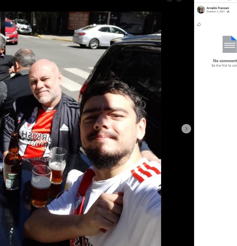 TraductorTeAma's tweet photo. O sea... @ArnaldoFranzani entre vos y tu hijo no cobran 10 palos por mes de sueldos del Estado?

Por qué me puteas? Yo no te hice nada más que pagarte el sueldo contra mi voluntad. https://t.co/Mg3vcAVLYc