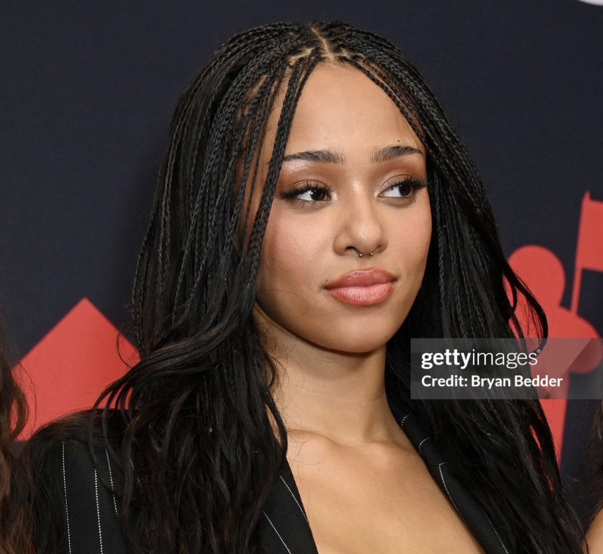 noteventheree's tweet photo. even if people don’t use that picture of her with locs she still doesn’t look white…. so to say that people are trying to find the most black looking pictures of manon is just retarded. manon will never look fully white like yall love saying lol https://t.co/pmWYe0KZzB