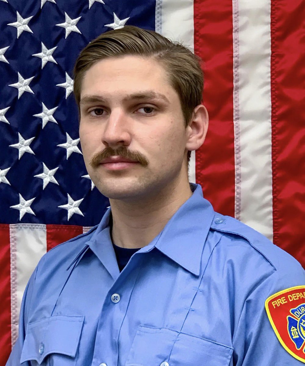 TheSecretList's tweet photo. Rest In Peace Firefighter Brokes @durhamcityfire @DurhamFFA @IAFFofficial #firefighter #restinpeace https://t.co/uyHpeBBCcs
