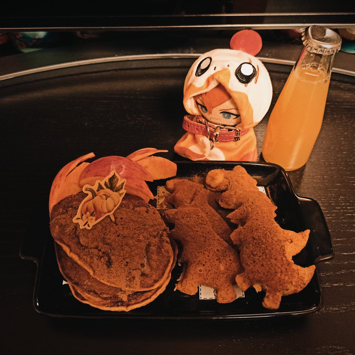 h_godes's tweet photo. A tad late but happy birthday, our cute little Rypape! 🥳
Made some dino shaped apple/pumpkin pancakes (acting like I'm good at cookin').
#Rypape https://t.co/W2E17aWUno