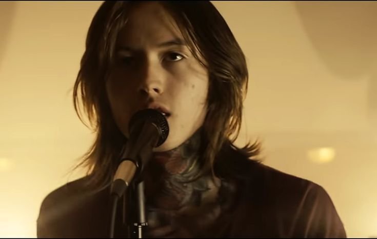 Ash_Omens_13's tweet photo. Wolfcut Noah https://t.co/SW8vDwJZBI