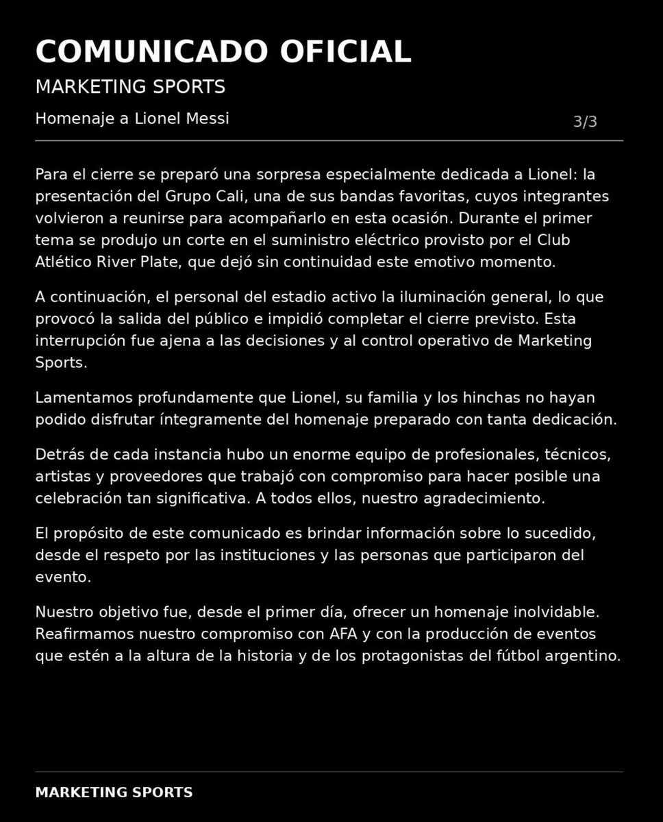 MatiAromi's tweet photo. Boludo, la productora que contrato la AFA para el ultimo partido de Messi esta denunciando que Di Carlo (pte de River):

-no permitió poner una pantalla para pasar un video
-no permitió poner un escenario 
-suspendió el ultimo momento prendiendo las luces del estadio

💀💀💀 https://t.co/qZAwfUg4L0