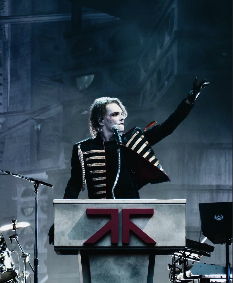TOROMANIAC's tweet photo. this 49 yr old vampiric dictator serving kawaii the old fashion way https://t.co/VJ1qxCIzU8