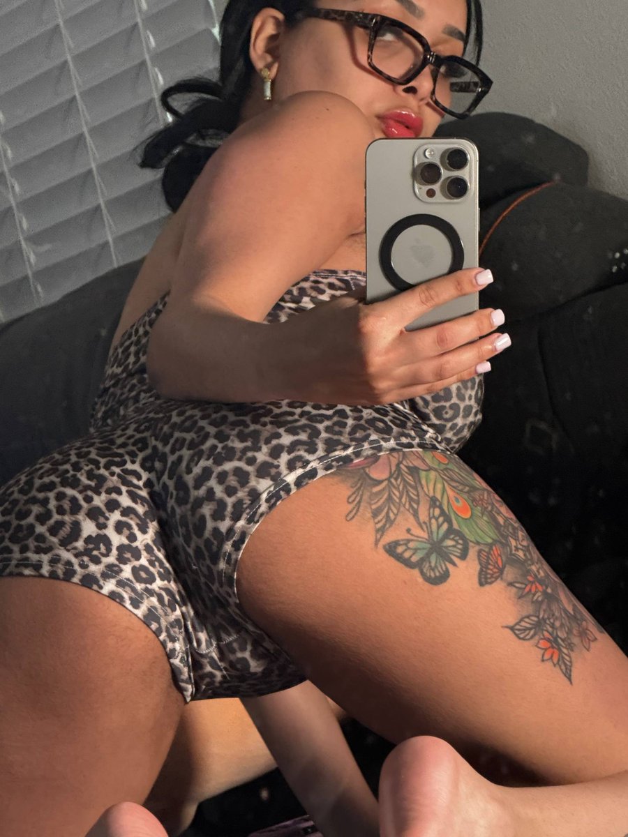aaliyasaurus's tweet photo. like what you see? https://t.co/xBeHNYqOya