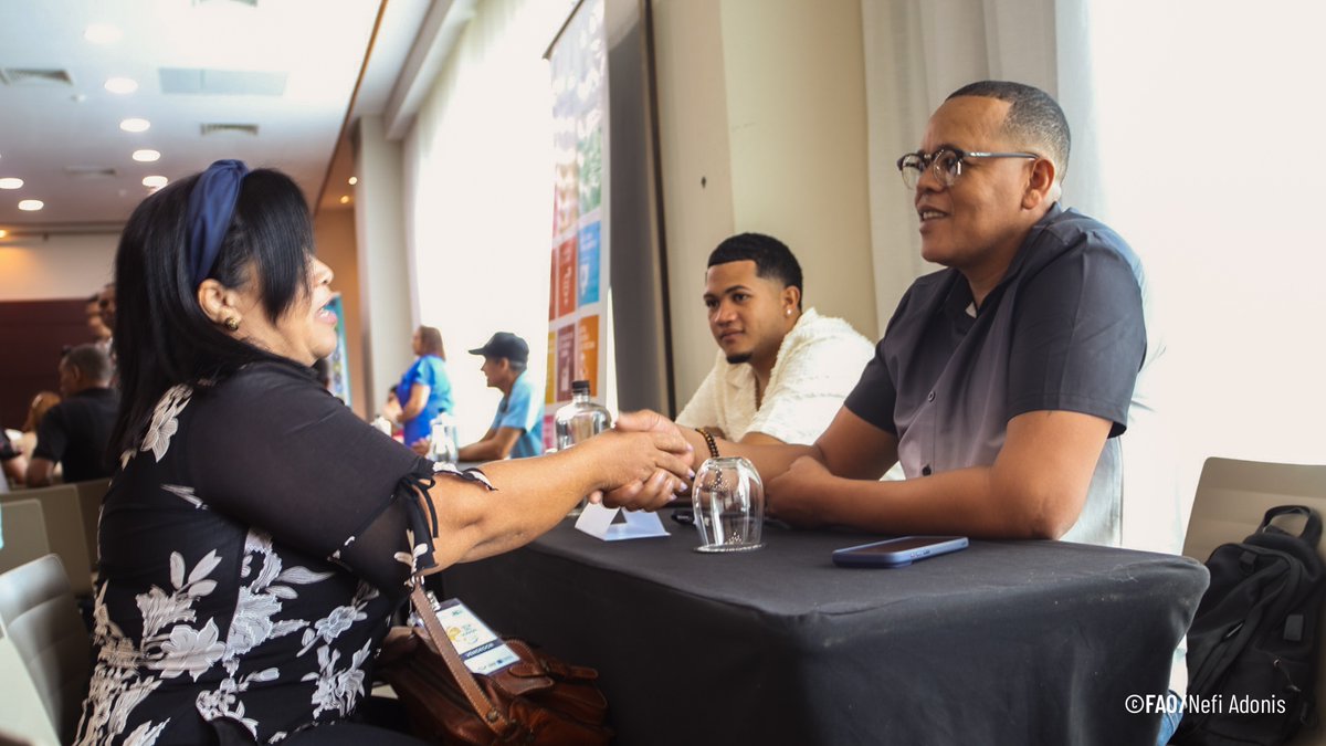 faodominicana's tweet photo. @CODOPESCARD @UniversidadISA Con cada edición, esta iniciativa de #FISH4ACP contribuye a fortalecer los ingresos de las comunidades pesqueras, ampliar la oferta de pescado y promover sistemas alimentarios más sostenibles.
@FAO @BMZ_Bund @EU_Partnerships @PressACP @CODOPESCARD @UniversidadISA https://t.co/cLk8VovwNI