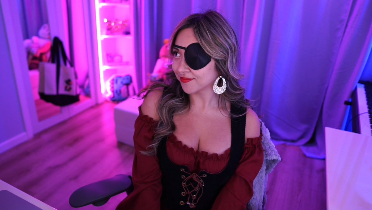 herokerrey's tweet photo. i traded my stye for STYLE lmao and now I'm doing a sponsored vegan cooking stream with hello fresh!!!! ✨

arrrrrre you ready to join chat? :D live on purple app! https://t.co/WiyR2nh9lE