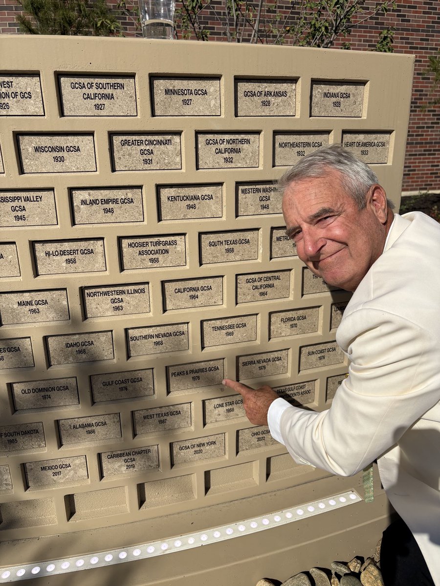 PeaksGCSA's tweet photo. Pete Grass, CGCS, showing we are a part of the GCSAA Centennial Wall family! https://t.co/oQWGvbGc02