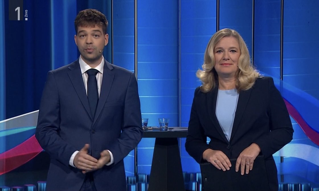 KErdlen's tweet photo. Današnje soočenje na @RTV_Slovenija je pokazalo vso bedo te greznice in njihovih "novinarjev". Prof. Milisavljevića ni motilo, da sta se voditelja, bolj kot z vodenjem pogovora, aktivno vključevala v boj na strani ekipe PROTI. 
4 x ZA ukinitev te greznice! Gnusijo se mi hlapci! https://t.co/qEZR6c4zGV