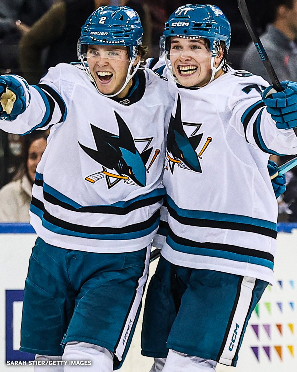 ESPNInsights's tweet photo. Good things happen when Willmack scores 🔥🦈

The Sharks are 32-19-5 in games where both Will Smith and Macklin Celebrini notch a point. https://t.co/qaLuEYvhZO