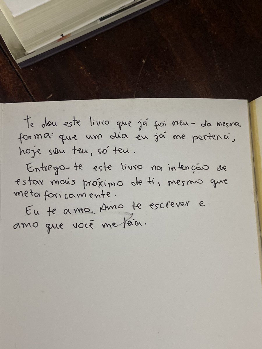 mountainrlower's tweet photo. como é lindo como é brega estar apaixonado https://t.co/n29FIIzKmZ