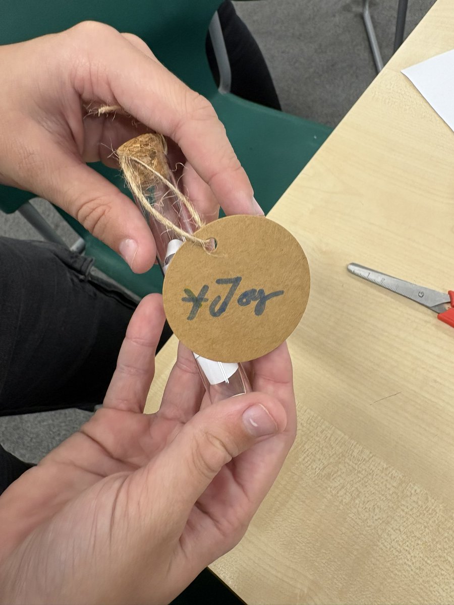 Millais_English's tweet photo. Making poetry remedies for joy and happiness in the #MillaisEnglish poetry room this evening. #Poetry https://t.co/DFeM1BSjOU