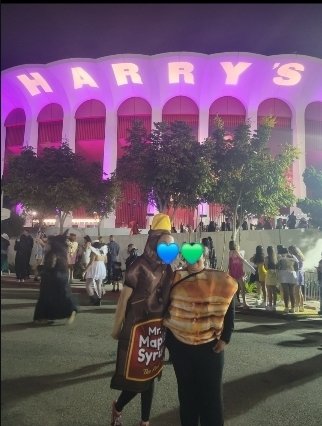 ChristineR2828's tweet photo. @VividSeats #VividHarryween
Maple syrup, pancakes
Hashbrowns, egg yolks
I will always love you https://t.co/75SoNBNqtx