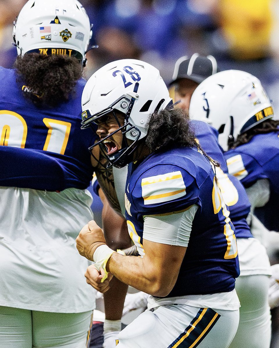 NAU_Football tweet picture