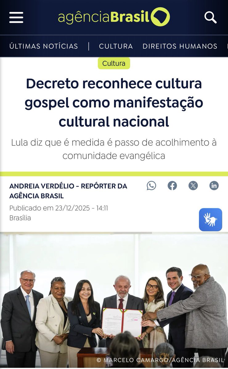 lelespadotti's tweet photo. 4 anos de governo e vcs continuam com essa mesma historinha que vai fechar igrejas sendo que o Lula em 2003 garantiu direitos dos evangélicos e em 2025 reconheceu em lei a cultura gospel no Brasil 
LULA NÃO FECHE MINHA IGREJA https://t.co/r0aZO2zqRy