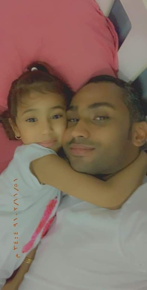 binyoussef_1's tweet photo. اكتر حاجه مريحانى ان حتى الراجل اللى محسوب على #الجيش_السعودى و ناصب عليا لو مات محدش من  اهله هاييجى يحل الدين اللى عليه اللى ينصب على الناس بلبس الجيش يبيع بلده بكام ريال نظفوا معسكر تبوك للمظلات من الخونة #طاهر_محمد_طاهر_زيلع #نصاب #تبوك #السعودية 
#مطار_الرياض https://t.co/JuvxmHxaSx