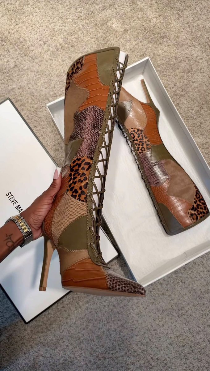 favscorpioooo's tweet photo. STEVE MADDEN TO THE FRONT PLEASEEEE😮‍💨😮‍💨😮‍💨😮‍💨. THIS IS A NASSSSSTY OF ALL TIME BOOT I NEED IT TODAY 🥵😍😍😍😍 https://t.co/pxuNZZgdGk