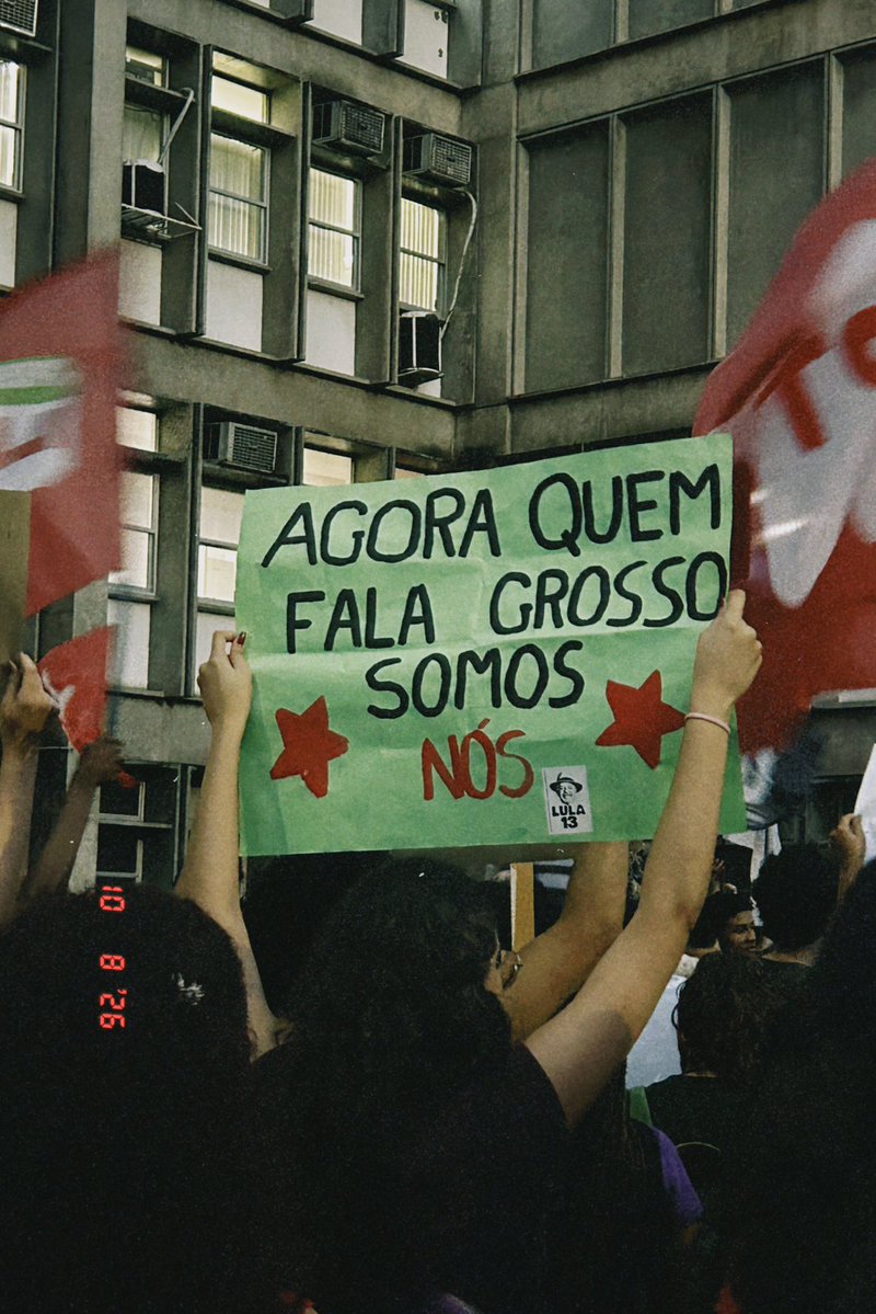 marigatinha21's tweet photo. a nossa luta unificou é estudante junto com trabalhador ⭐️❤️ https://t.co/se9Qnikmyx