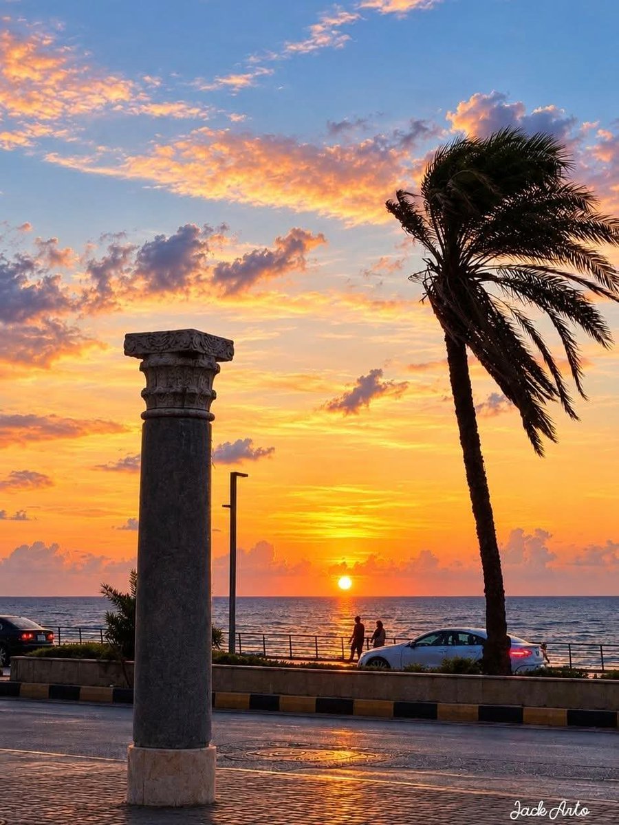 Mirna57903374's tweet photo. Our sunset....
#Elmina
#SunsetMood https://t.co/Phk0lgi5BE