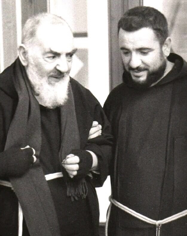Frate_Sole's tweet photo. ☀️ - PENSIERI DI SAN PIO PER OGNI GIORNO...  09 Ottobre 

Ti prego poi a non angustiarti per quello che io vado ed andrò soffrendo, poiché il soffrire, per quanto grande sia, messo di fronte al bene che ci aspetta, riesce di diletto per l'anima (Epist. III, p. 402)

#pensieridiSanPio #SanPiodaPietrelcina #ContemplativiNellaCittaMisticiDelTerzoMillennio #FigliDiSanFrancesco