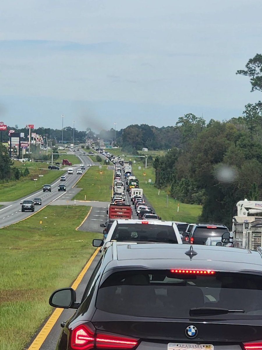 dahboo7's tweet photo. #BREAKING EVACUATION TRAFFIC: Among the most congested is northbound U.S. Highway 331 in Walton County. Photos submitted by viewers show vehicles at a prolonged standstill roughly one mile south of Interstate 10 https://t.co/rukB2cahAl
