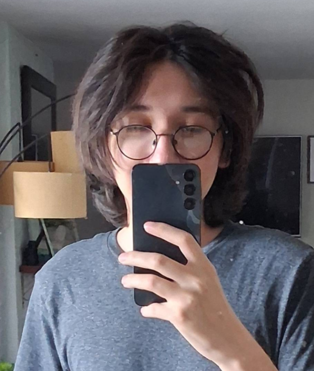 SirKitteon's tweet photo. I CUT MY HAIR https://t.co/goMgb6vLDn