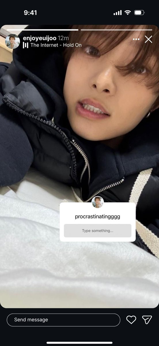 vampweno's tweet photo. a #nikjju socmed au 

🍓 sees 🍊 on the school’s official instagram page and falls head over heels for him at first sight, making a fool of himself since he doesn’t know story responses aren’t anonymous. https://t.co/8dp9KY4dsu