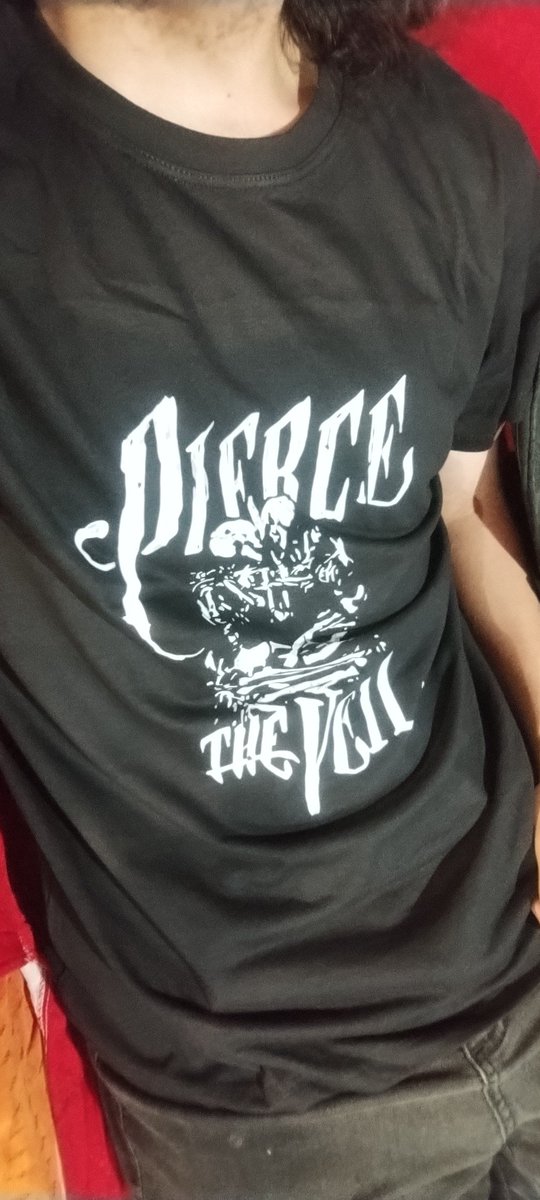 opelvectrav8's tweet photo. Me fale 4 músicas de pierce the veil sem ser caraphernelia, king for a day, circles ou so far so fake https://t.co/ikWNenBrlh
