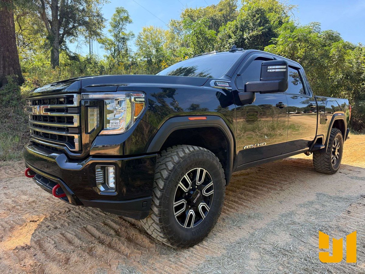 JMAuctioneers's tweet photo. TRUCK BUYERS, THIS ONE’S FOR YOU. 🔥
Check out this 2022 GMC AT4 HD Crew Cab 4x4 Pickup coming to the Crocodile Currie, Inc. Retirement Auction — October 29!
📅 October 29 | 9:00 AM CT

👉 https://t.co/e8at8SNJPN https://t.co/F5MQFiOynz