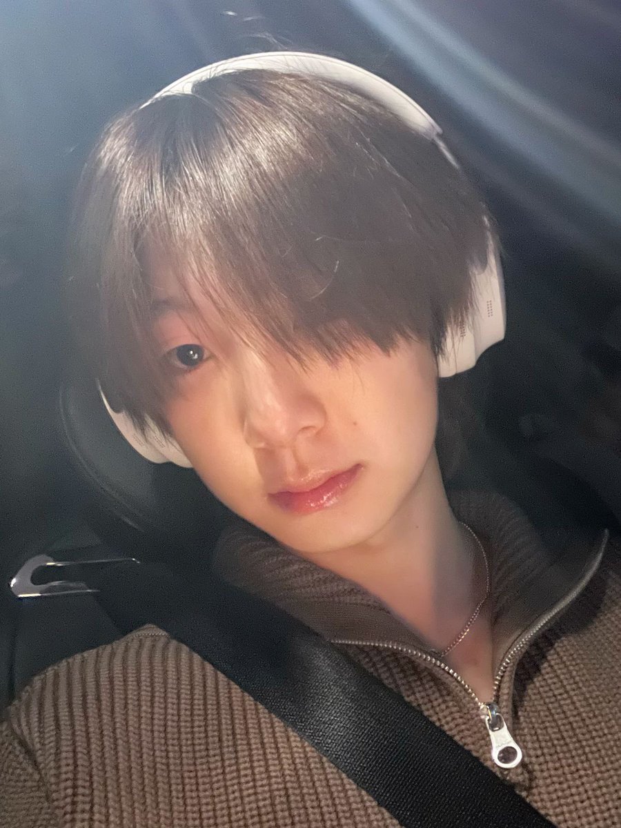 norisushee's tweet photo. taking the day off cause my neck hurts so bad... it's a matcha kind of day https://t.co/jJ62sWeyUI
