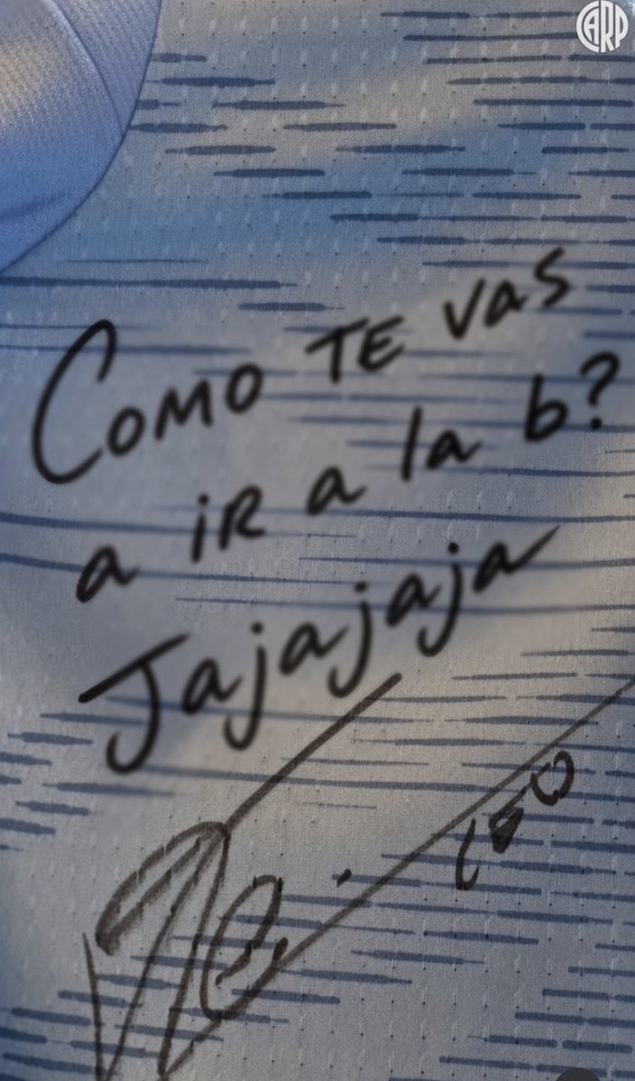 Gael_Ferrer10's tweet photo. JAJAJA es verdad esto gallina? https://t.co/be6YIfG3f1