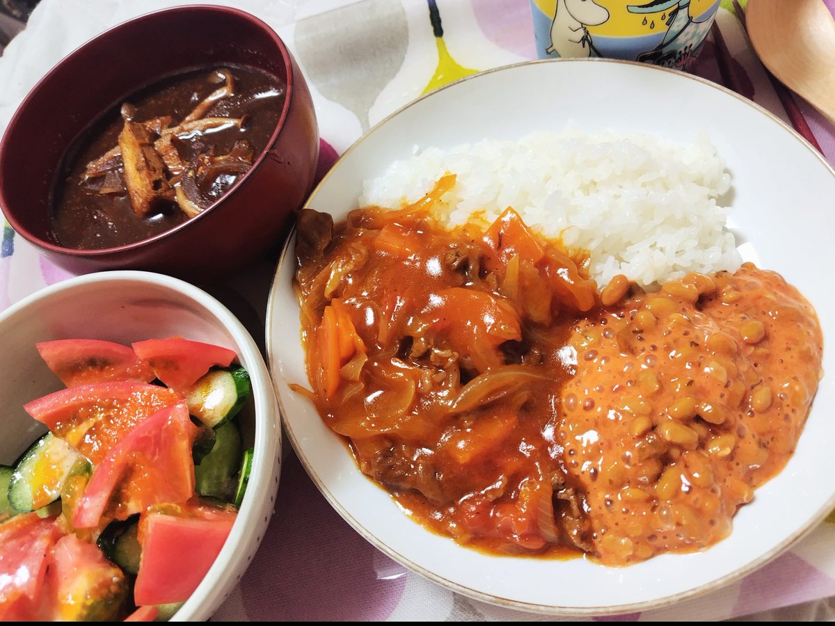 junJuly08's tweet photo. 10/9の朝ごはん
🍛サルサ納豆きのうのハヤシライス
🥢きのうの団子汁
🥗朝のサラダ
今日は用事でお出かけ
9時出発だけどまだご飯食べて休憩中💧
朝ごはんおいちい
🍀
#おうちごはん
#料理好きな人と繋がりたい
#ベジプロファースト
#life_is_eating_delicious_food
#on_a_long_break https://t.co/GMocOXtpId