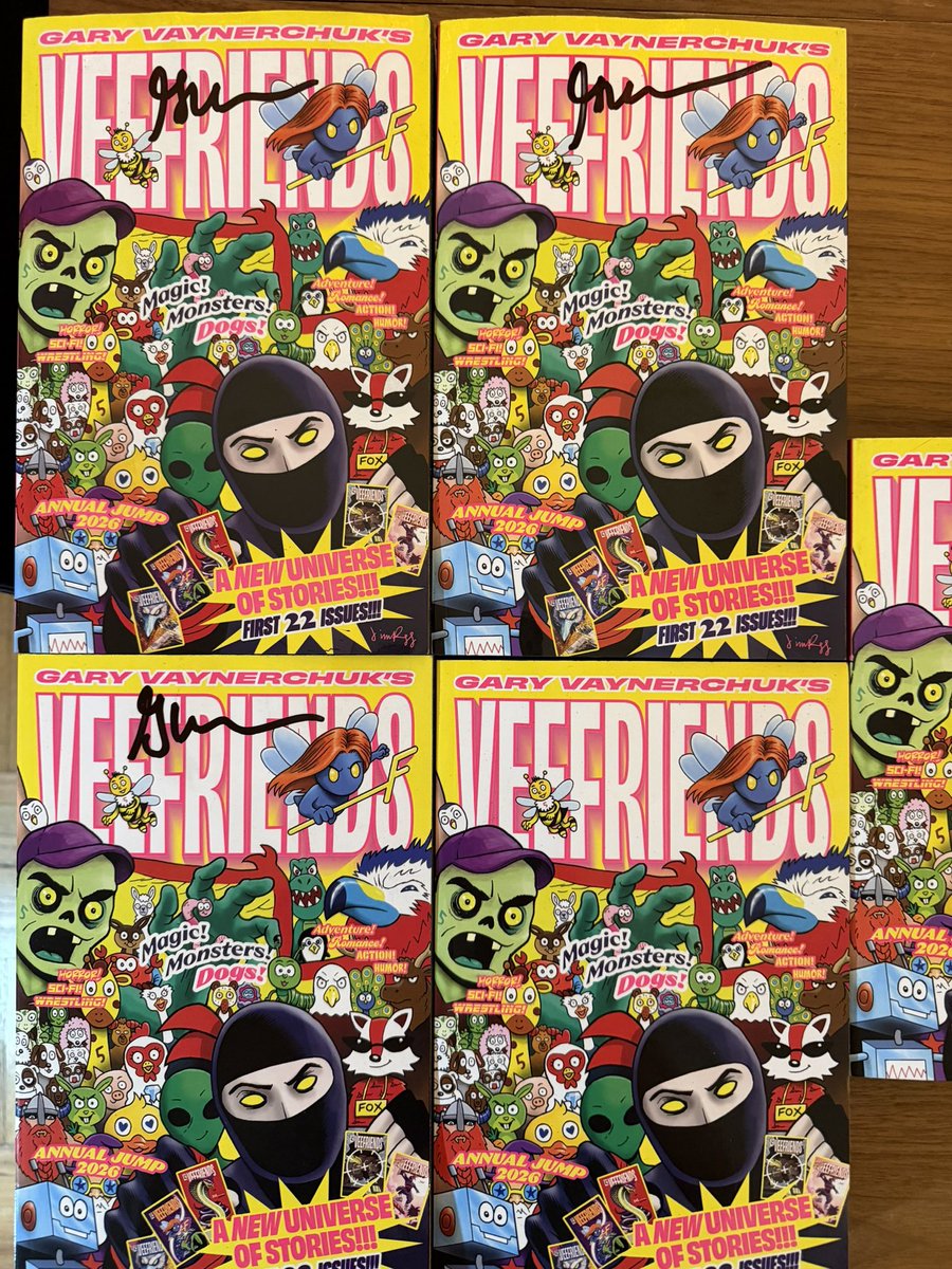 hianthony's tweet photo. The new @veefriends Annual Jump comic book anthology. Signed by @garyvee at @NY_Comic_Con today. I’ll giveaway a couple (randomly) if you buy my book (any version) this month &amp; email me your receipt (anthony@hianthony.com). Thanks 🙏 https://t.co/5TUSCCxis8