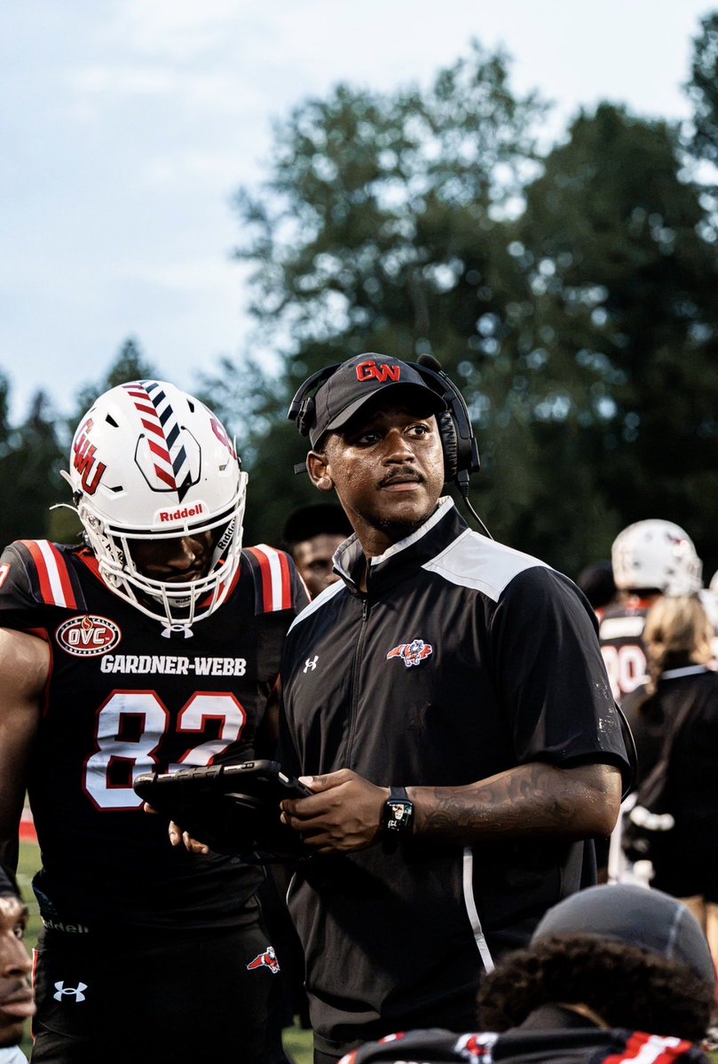 Coach_AcWhaley's tweet photo. 🔒!! https://t.co/flbXqAZ9gg