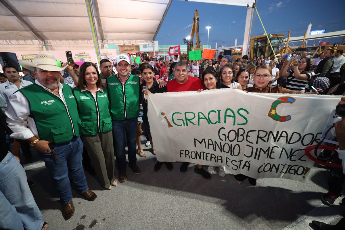 MartinGomezCald's tweet photo. #Coahuila | Lleva Gobernador @manolojim Inversión de 550 mdp en #Obras y acciones para #Monclova y #Frontera, con el #Programa "En Equipo le Entramos".
https://t.co/SvjHFbgLE6 #RTNews #Saltillo #Torreon #Monclova #PiedrasNegras #Acuña https://t.co/sgpk9P7d10
