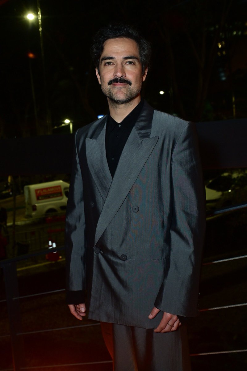 SupportForAH's tweet photo. 📸 [HQs] Alfonso Herrera chegando evento na noite de ontem (07.10.2026) https://t.co/KMoCYg7voc