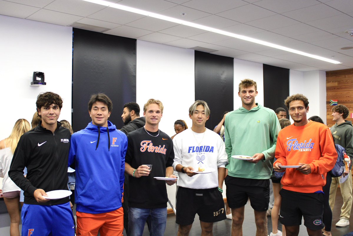 GatorsExp's tweet photo. International Night 2026 🌎🐊

A great night bringing our international student-athletes together! 💙 https://t.co/W74QmrMscO